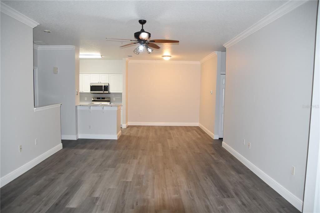 出租: $2,099 (2 贝兹, 2 浴室, 1276 平方英尺)