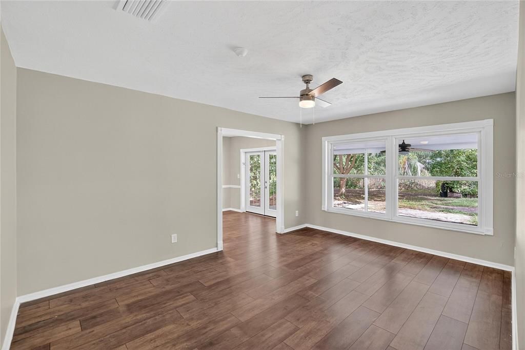 Active With Contract: $340,000 (4 beds, 2 baths, 1694 Square Feet)