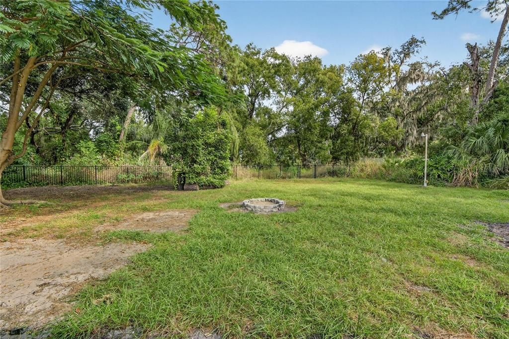 Active With Contract: $340,000 (4 beds, 2 baths, 1694 Square Feet)