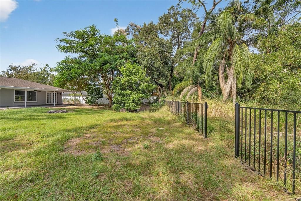 Active With Contract: $340,000 (4 beds, 2 baths, 1694 Square Feet)