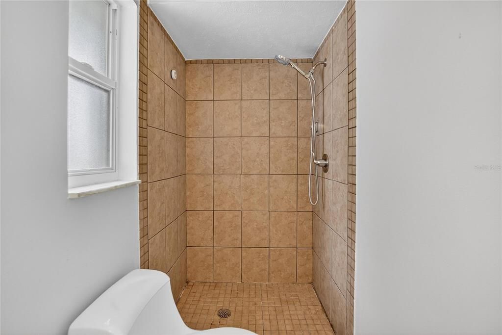 Active With Contract: $340,000 (4 beds, 2 baths, 1694 Square Feet)