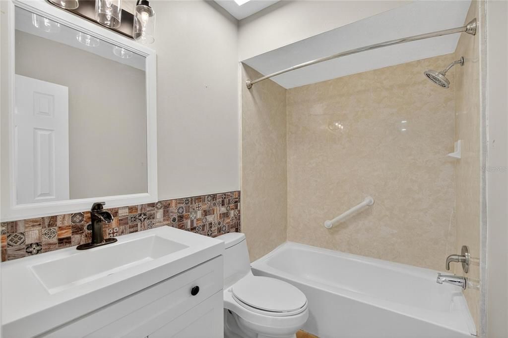 Active With Contract: $340,000 (4 beds, 2 baths, 1694 Square Feet)