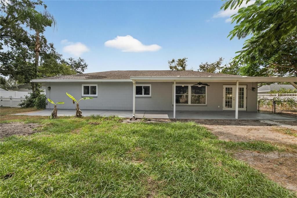 Active With Contract: $340,000 (4 beds, 2 baths, 1694 Square Feet)