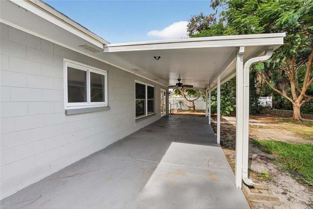 Active With Contract: $340,000 (4 beds, 2 baths, 1694 Square Feet)