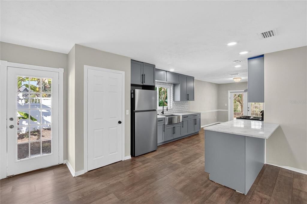 Active With Contract: $340,000 (4 beds, 2 baths, 1694 Square Feet)