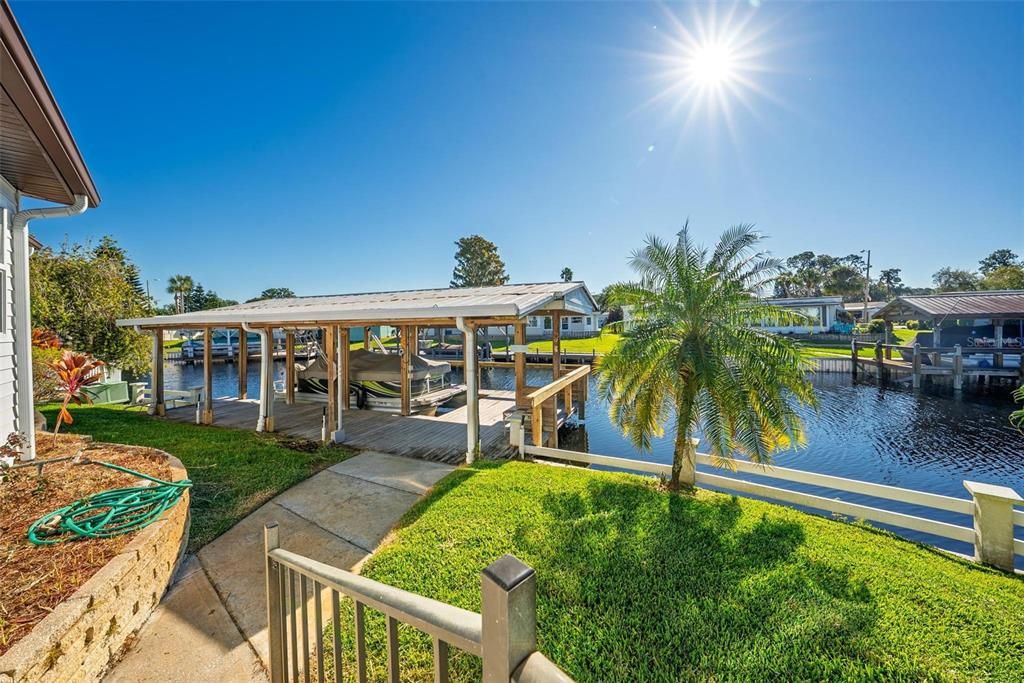 Activo con contrato: $345,000 (2 camas, 2 baños, 1340 Pies cuadrados)