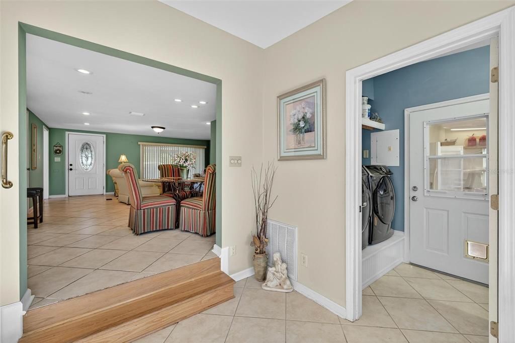 Activo con contrato: $345,000 (2 camas, 2 baños, 1340 Pies cuadrados)