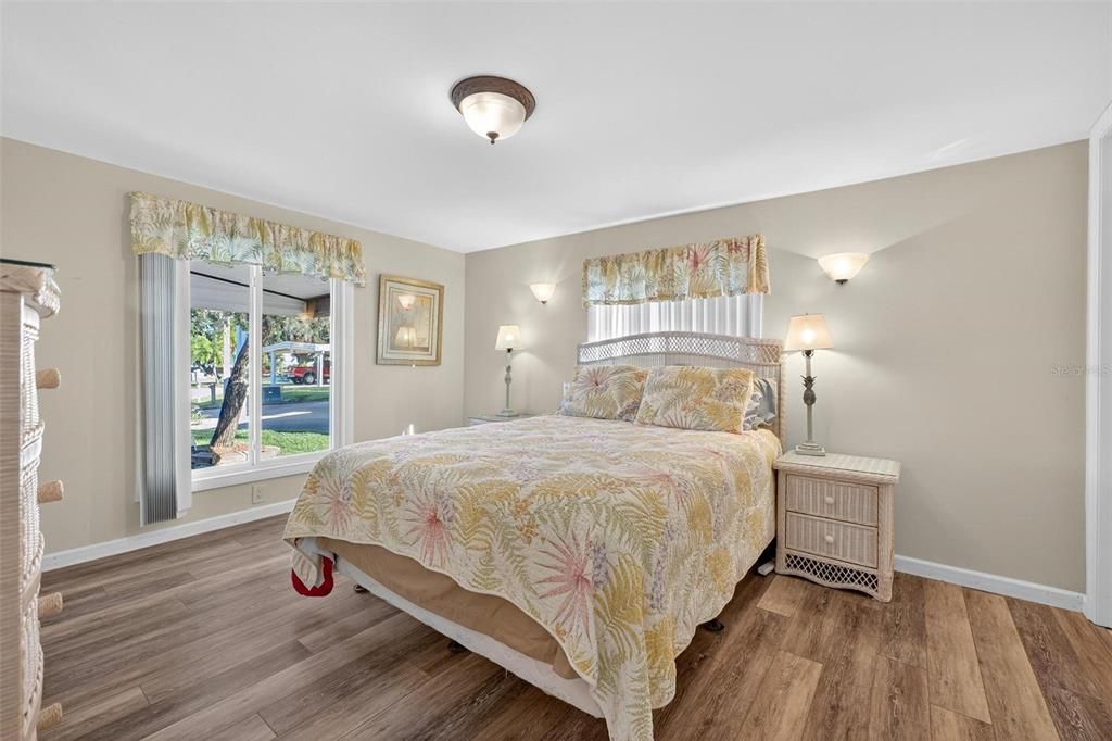 Activo con contrato: $345,000 (2 camas, 2 baños, 1340 Pies cuadrados)