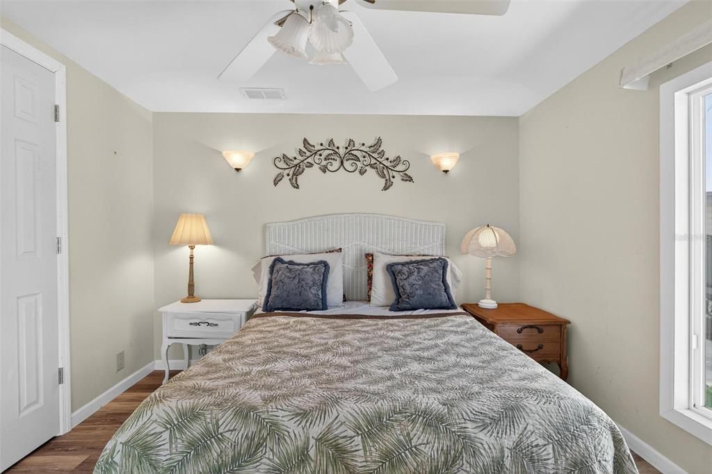 Activo con contrato: $345,000 (2 camas, 2 baños, 1340 Pies cuadrados)