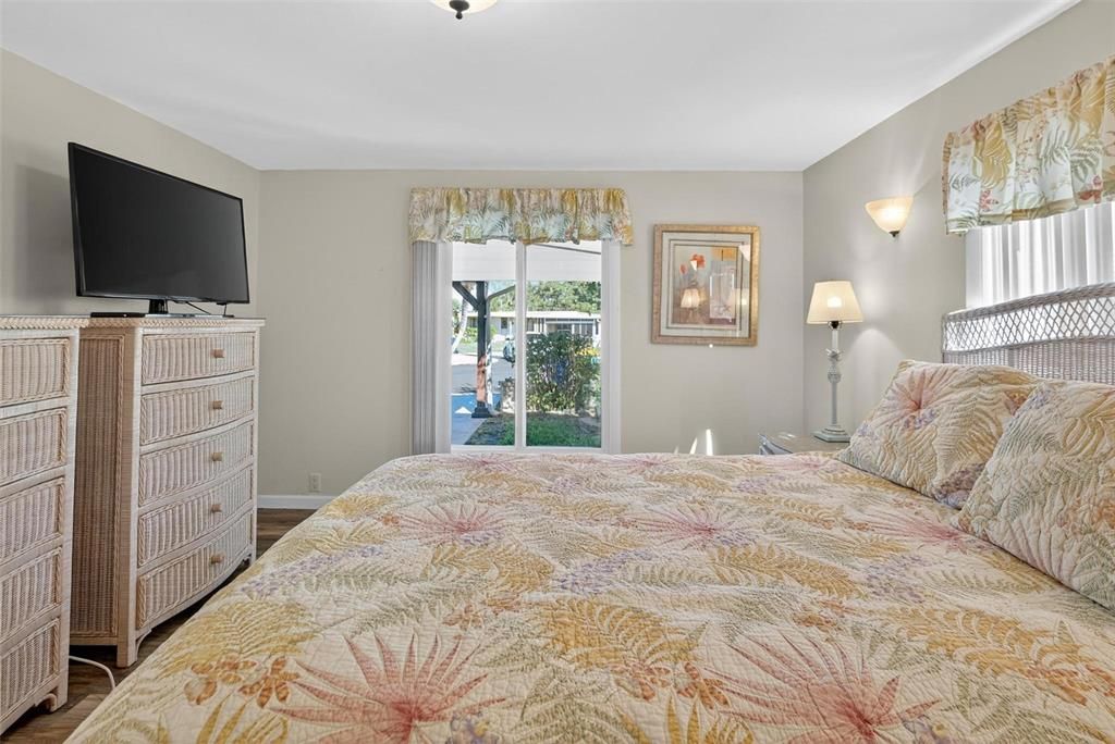 Activo con contrato: $345,000 (2 camas, 2 baños, 1340 Pies cuadrados)