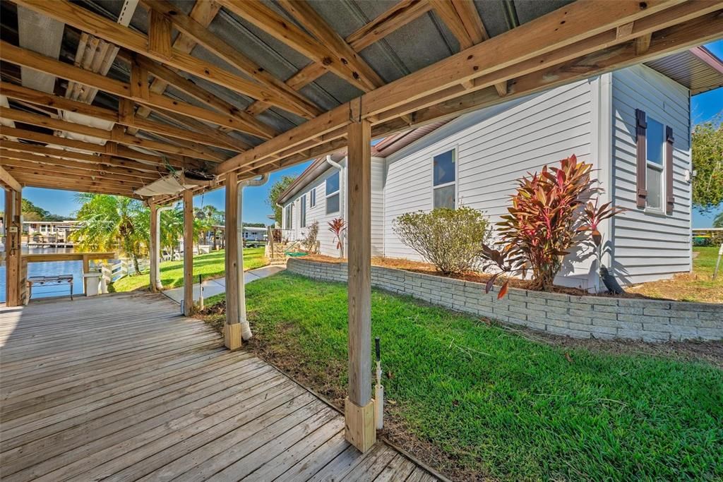 Activo con contrato: $345,000 (2 camas, 2 baños, 1340 Pies cuadrados)