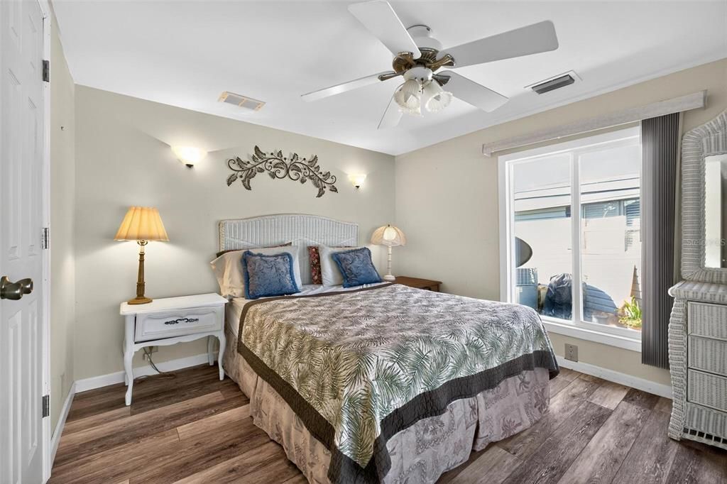 Activo con contrato: $345,000 (2 camas, 2 baños, 1340 Pies cuadrados)