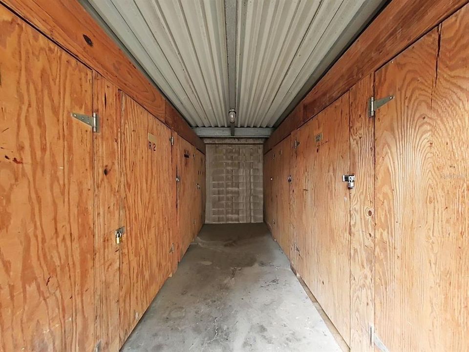 For Sale: $215,000 (2 beds, 2 baths, 1237 Square Feet)