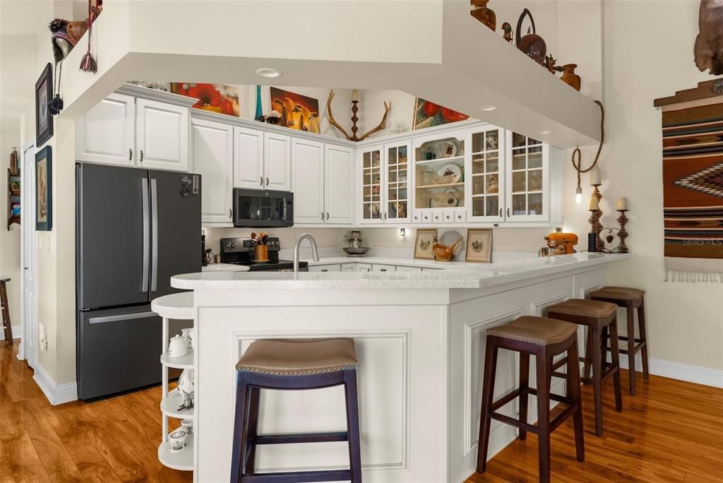 For Sale: $1,600,000 (5 beds, 4 baths, 3700 Square Feet)