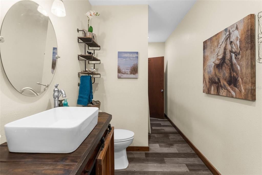 For Sale: $1,600,000 (5 beds, 4 baths, 3700 Square Feet)