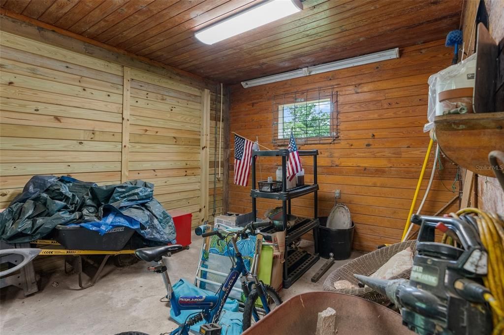 For Sale: $1,600,000 (5 beds, 4 baths, 3700 Square Feet)