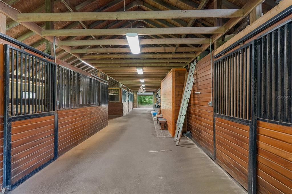 For Sale: $1,600,000 (5 beds, 4 baths, 3700 Square Feet)