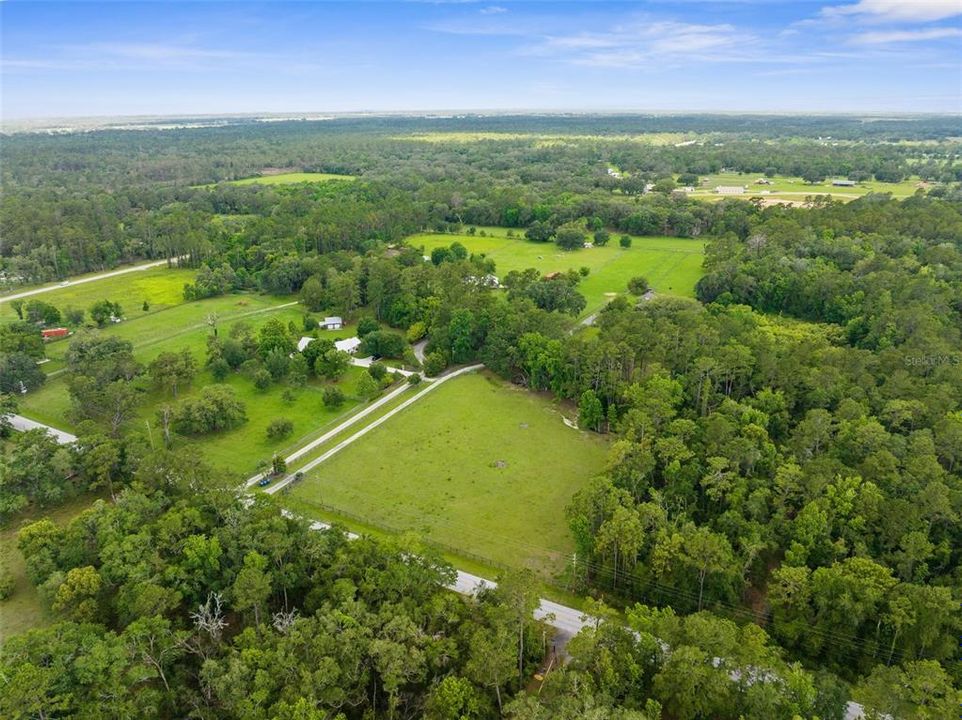 For Sale: $1,600,000 (5 beds, 4 baths, 3700 Square Feet)