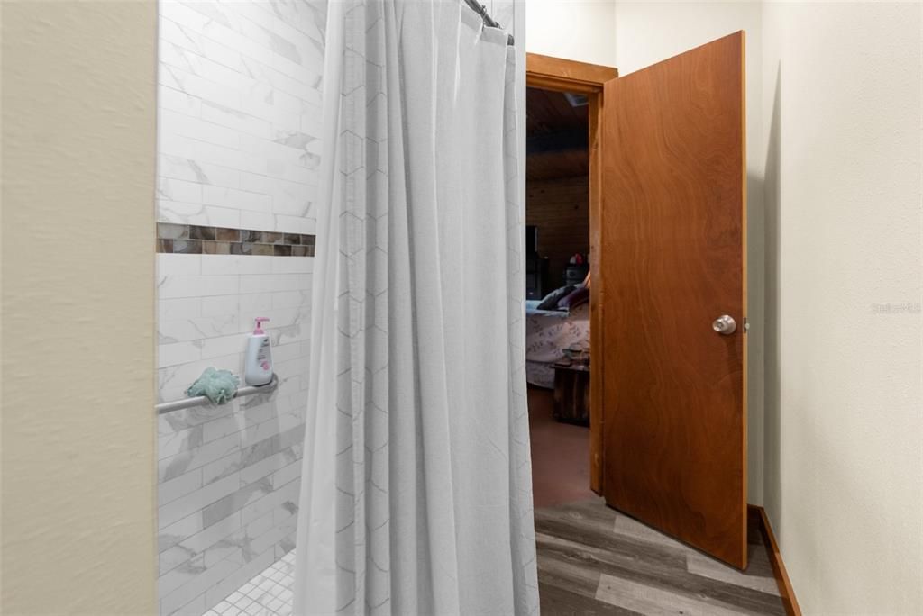 For Sale: $1,600,000 (5 beds, 4 baths, 3700 Square Feet)