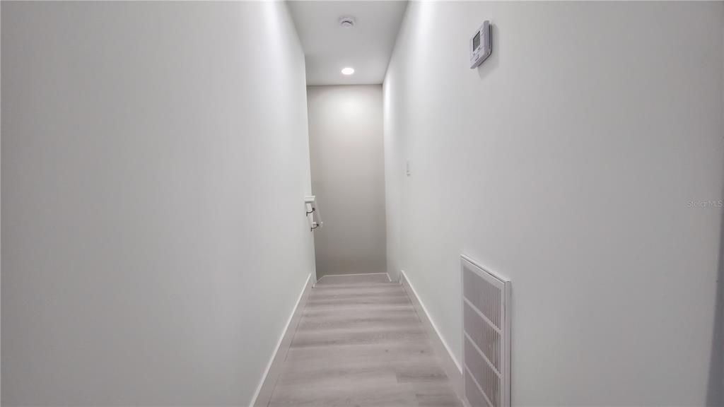 For Rent: $5,995 (4 beds, 3 baths, 1824 Square Feet)