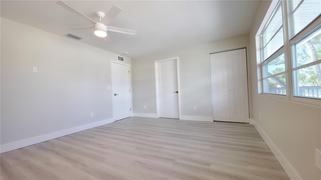 For Rent: $5,995 (4 beds, 3 baths, 1824 Square Feet)