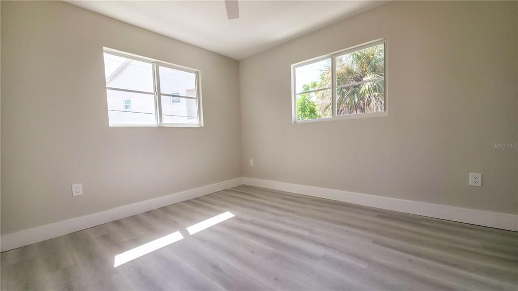 For Rent: $5,995 (4 beds, 3 baths, 1824 Square Feet)