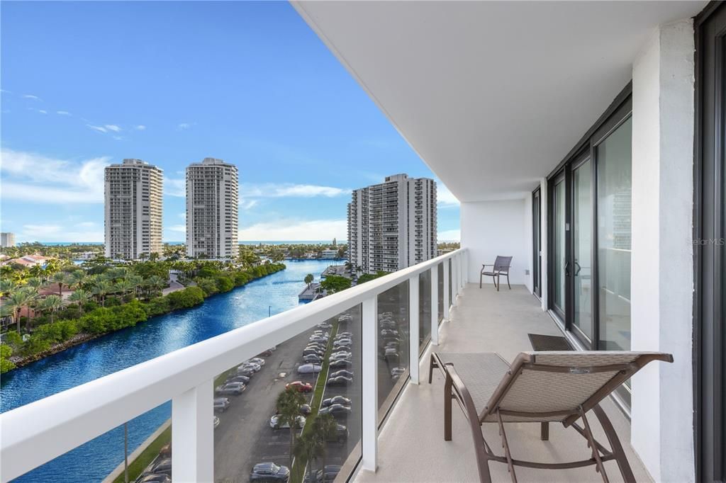 待售: $349,000 (2 贝兹, 2 浴室, 1068 平方英尺)