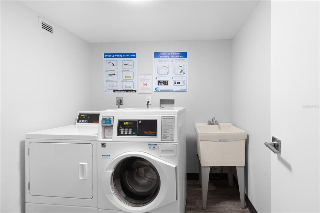 待售: $349,000 (2 贝兹, 2 浴室, 1068 平方英尺)