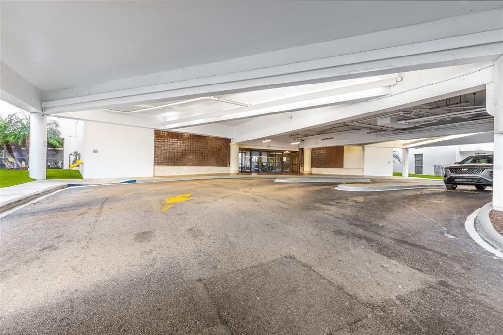 待售: $349,000 (2 贝兹, 2 浴室, 1068 平方英尺)