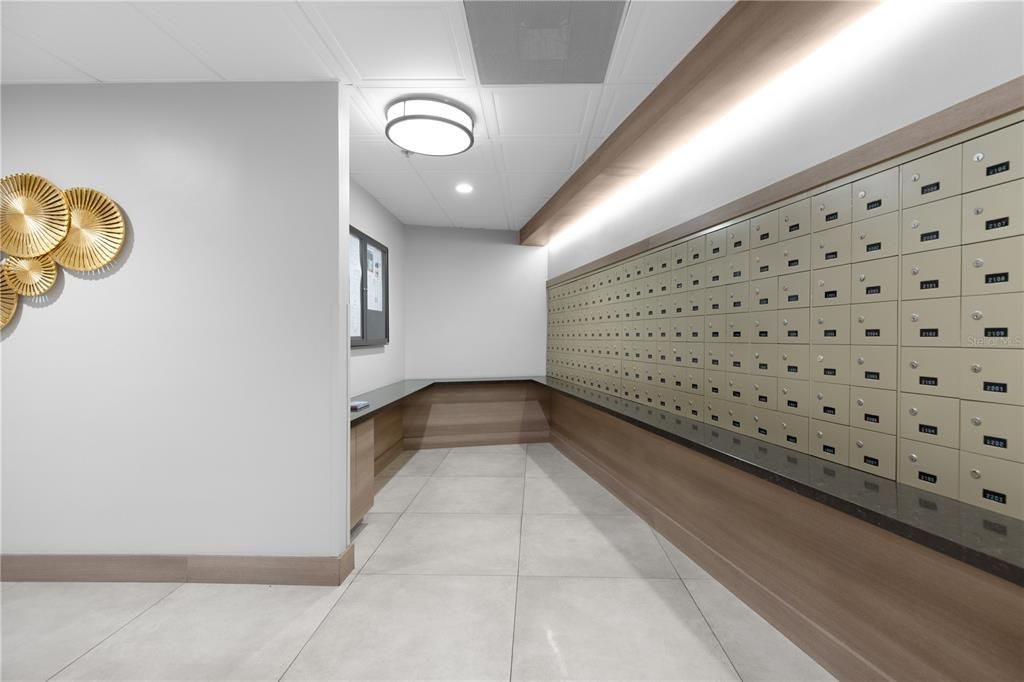 待售: $349,000 (2 贝兹, 2 浴室, 1068 平方英尺)