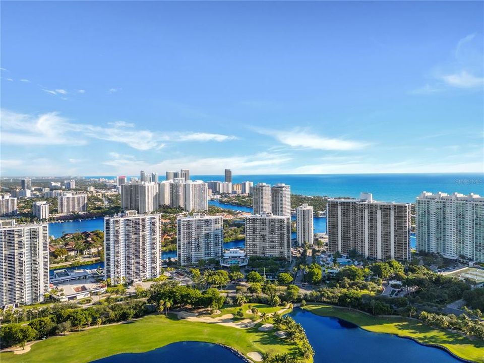 待售: $349,000 (2 贝兹, 2 浴室, 1068 平方英尺)