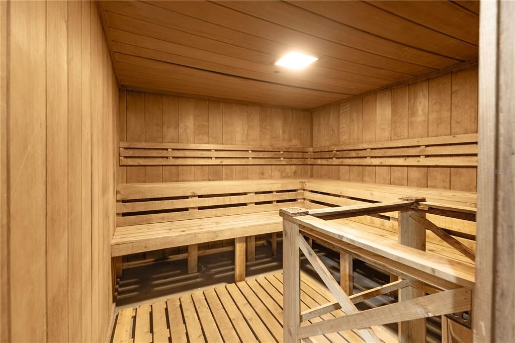 待售: $349,000 (2 贝兹, 2 浴室, 1068 平方英尺)