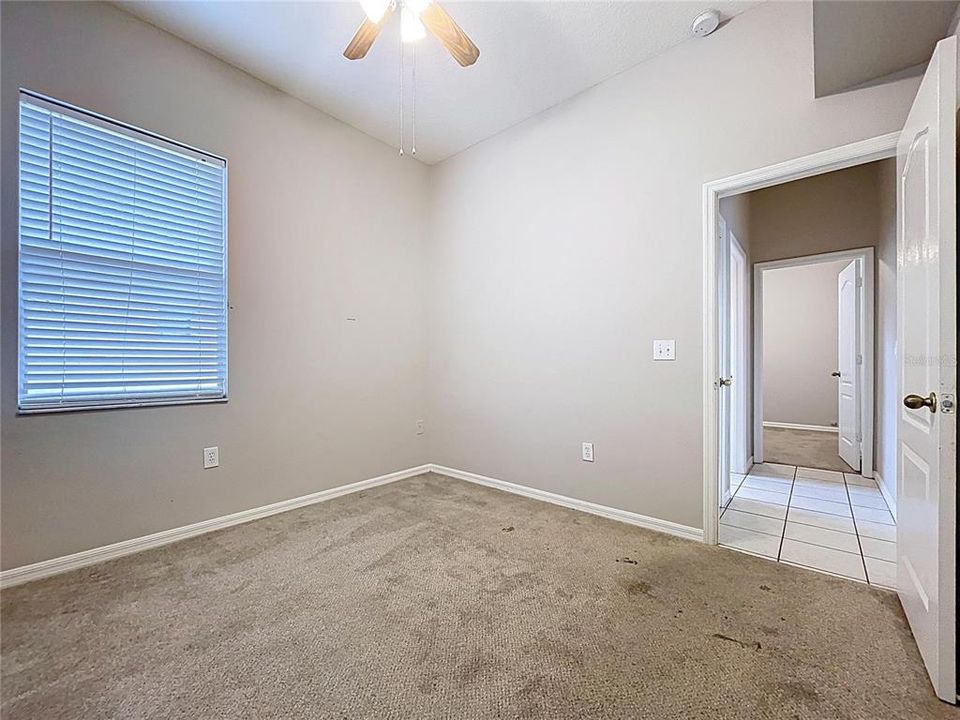 For Sale: $399,900 (4 beds, 3 baths, 1969 Square Feet)