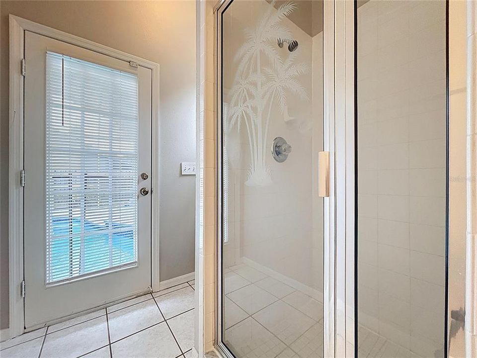 For Sale: $399,900 (4 beds, 3 baths, 1969 Square Feet)