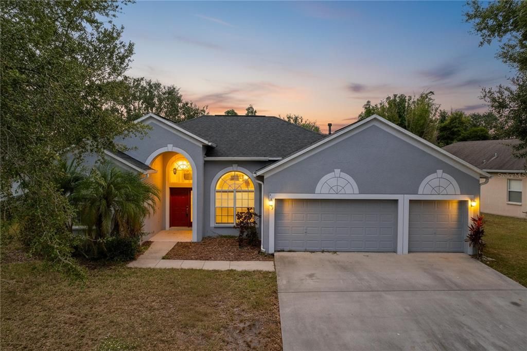 For Sale: $399,900 (4 beds, 3 baths, 1969 Square Feet)