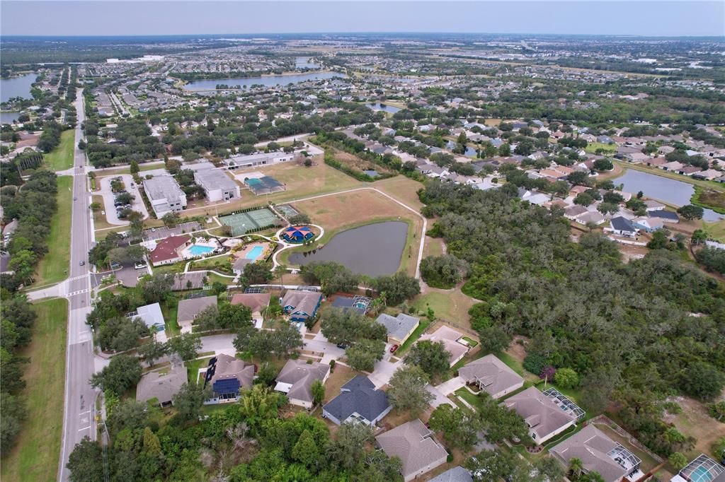 For Sale: $399,900 (4 beds, 3 baths, 1969 Square Feet)