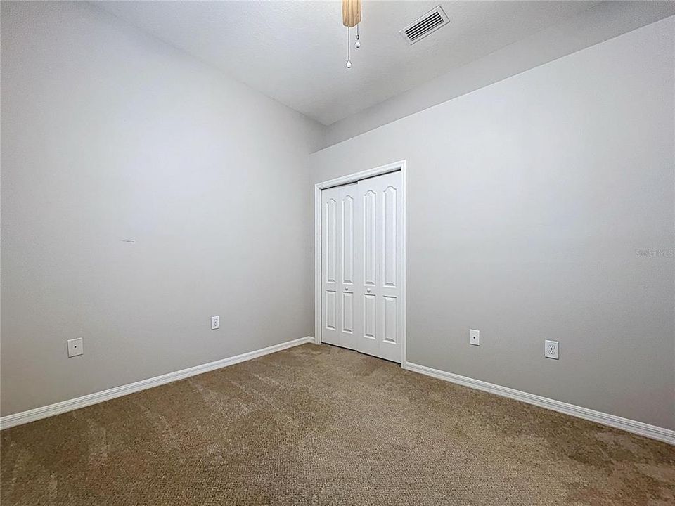 For Sale: $399,900 (4 beds, 3 baths, 1969 Square Feet)