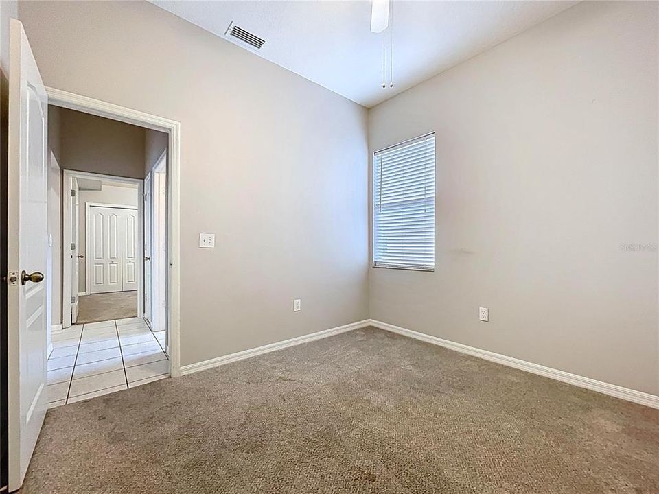 For Sale: $399,900 (4 beds, 3 baths, 1969 Square Feet)