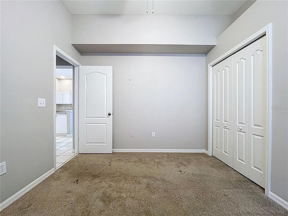 For Sale: $399,900 (4 beds, 3 baths, 1969 Square Feet)