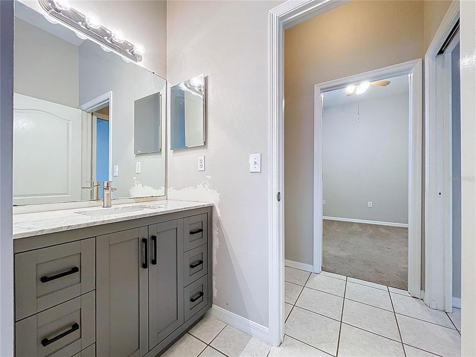 For Sale: $399,900 (4 beds, 3 baths, 1969 Square Feet)