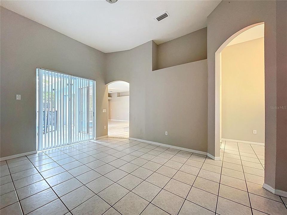 For Sale: $399,900 (4 beds, 3 baths, 1969 Square Feet)