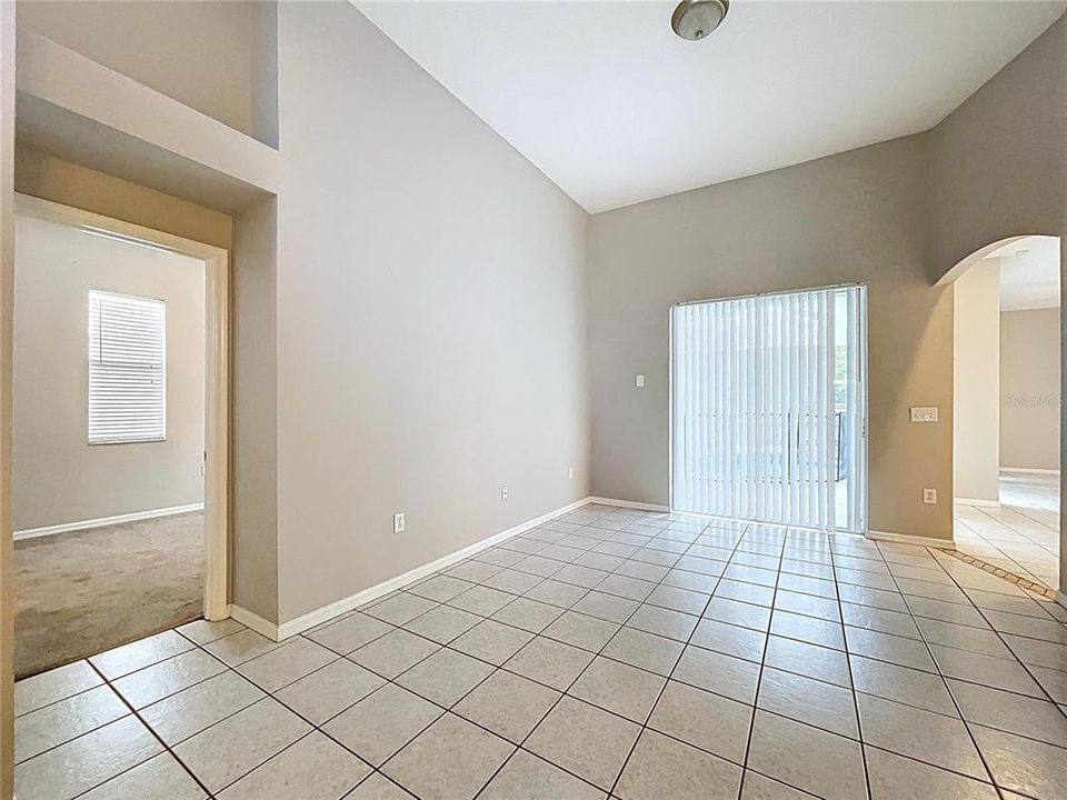 For Sale: $399,900 (4 beds, 3 baths, 1969 Square Feet)