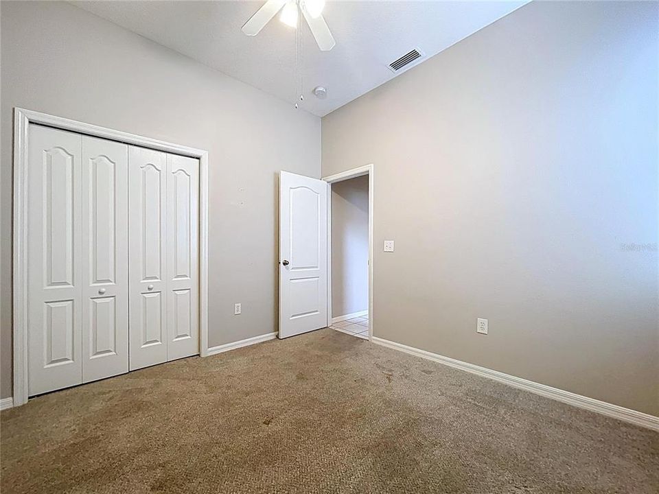 For Sale: $399,900 (4 beds, 3 baths, 1969 Square Feet)