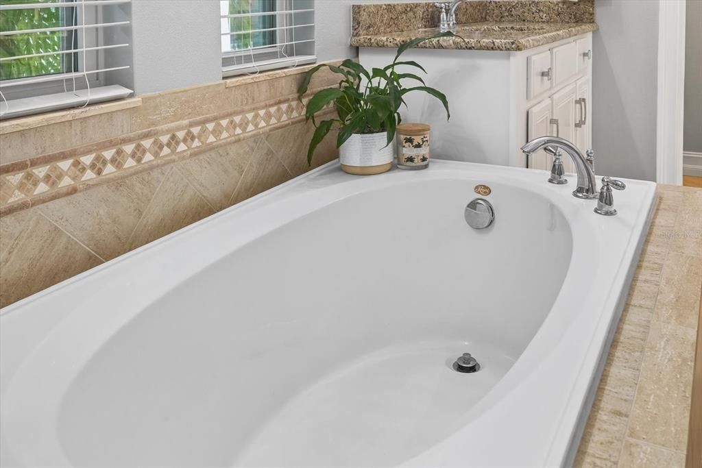 For Sale: $675,000 (4 beds, 3 baths, 3239 Square Feet)