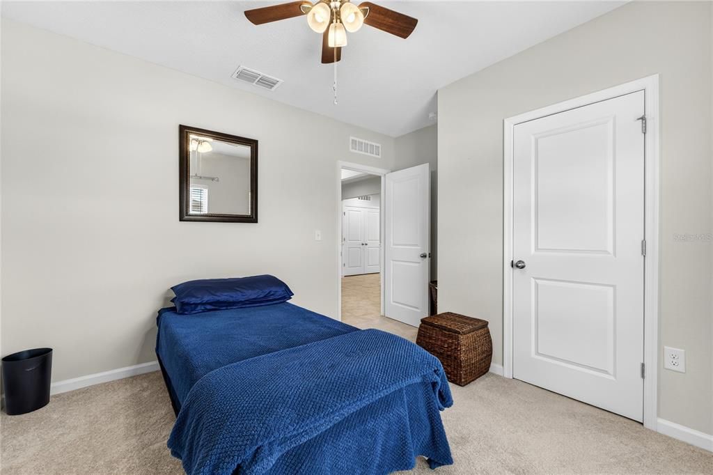 For Sale: $325,000 (4 beds, 2 baths, 1708 Square Feet)