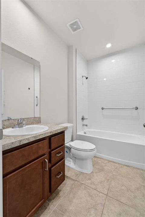 For Sale: $325,000 (4 beds, 2 baths, 1708 Square Feet)