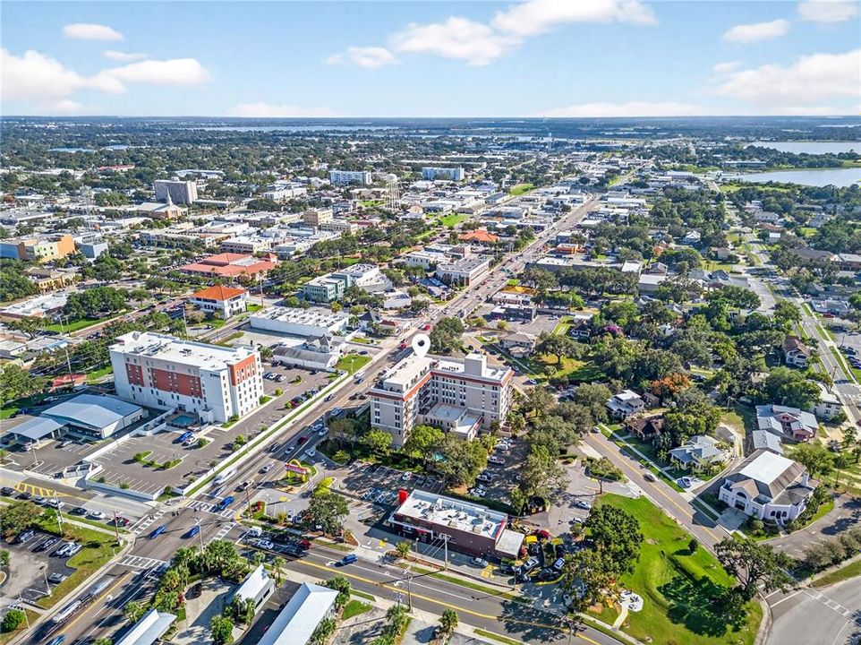 待售: $140,000 (1 贝兹, 1 浴室, 714 平方英尺)