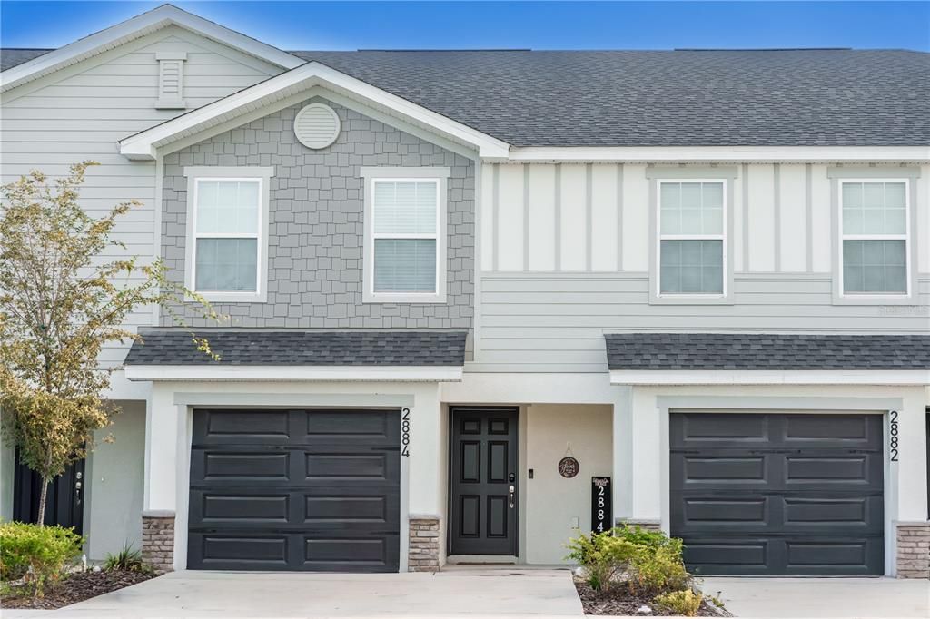 Recently Rented: $2,350 (3 beds, 2 baths, 1726 Square Feet)