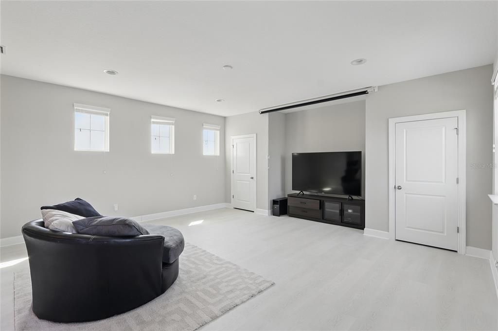 For Sale: $769,900 (4 beds, 3 baths, 3678 Square Feet)