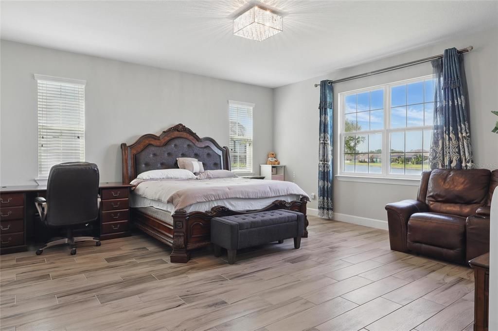 For Sale: $769,900 (4 beds, 3 baths, 3678 Square Feet)